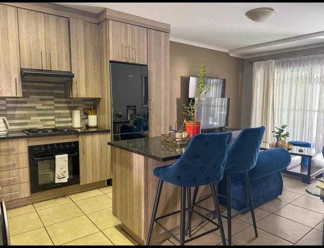 3 BEDROOM APARTMENT FOR SALE IN RUIMSIG